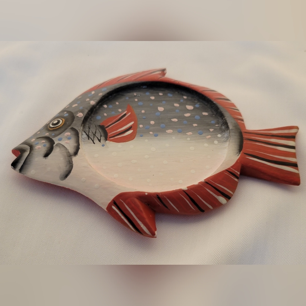 Vintage Solid Carved and Painted Wood Fish Coaster Tropical Decor